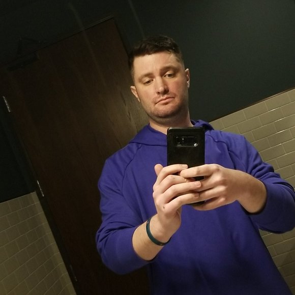 Meet your Posher, Mark - Picture 2 of 2